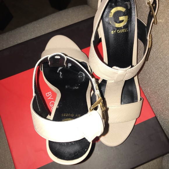 Guess strap Sandals - Picture 7 of 8